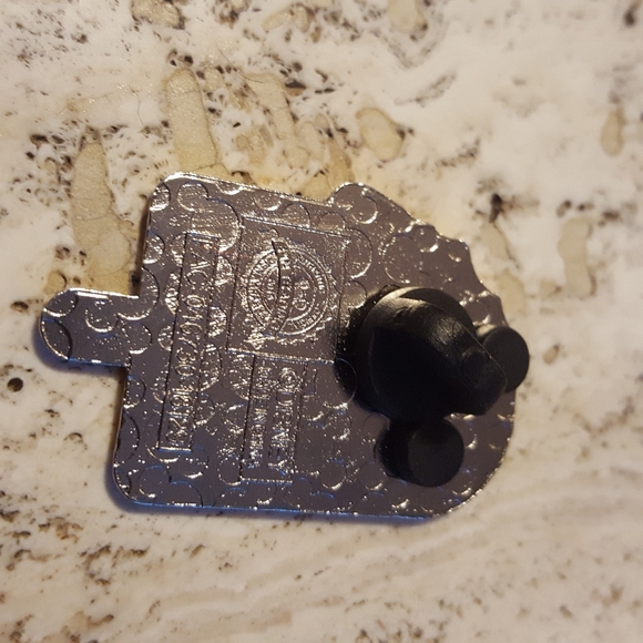 4/$20 Donald Duck Popsicle Ice Cream Disney Pin - Picture 2 of 2